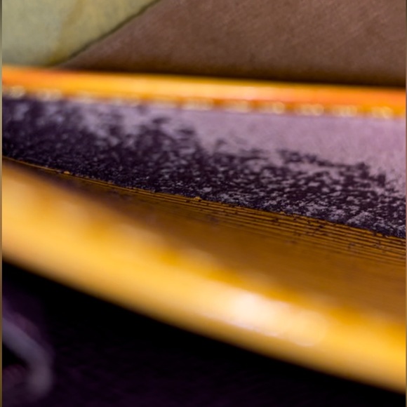 LV yellow with purple interior Epi Sarah wallet - Picture 8 of 12